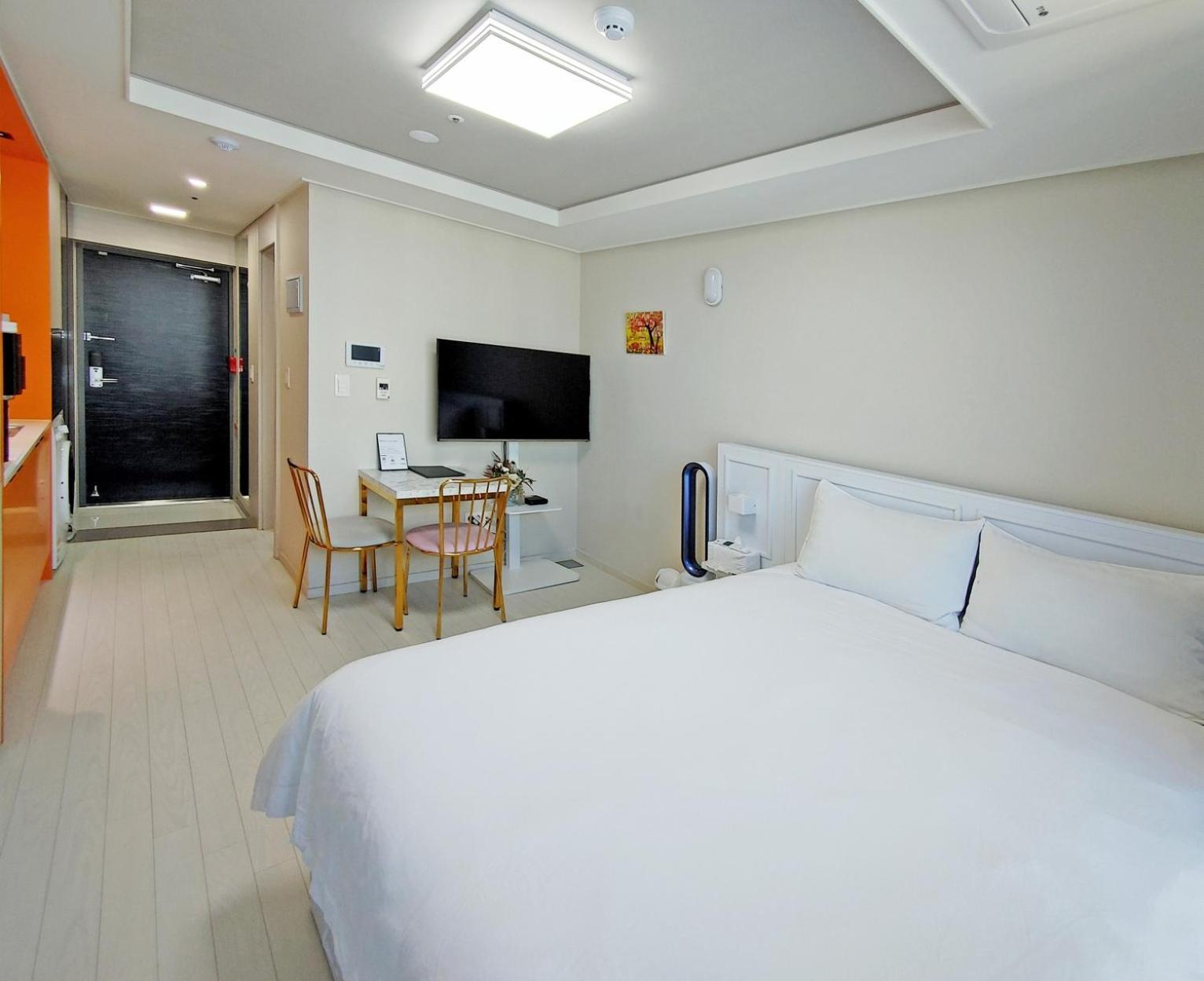 Daegu Star B&B Dsr Hotel Lily Guestroom Exterior foto
