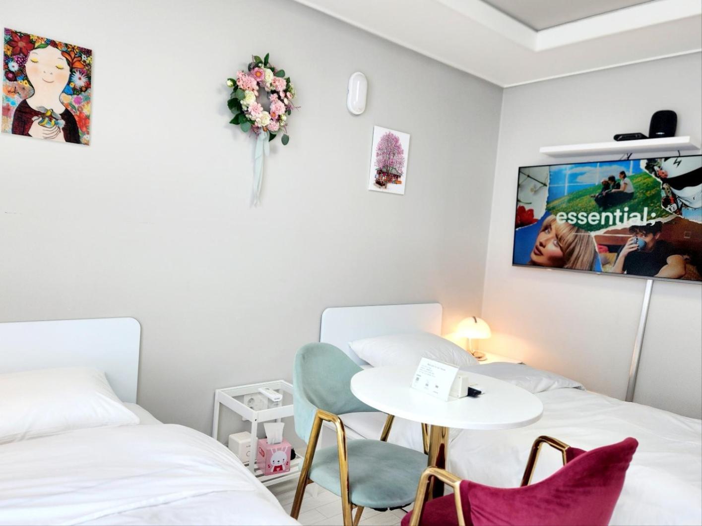 Daegu Star B&B Dsr Hotel Lily Guestroom Zimmer foto